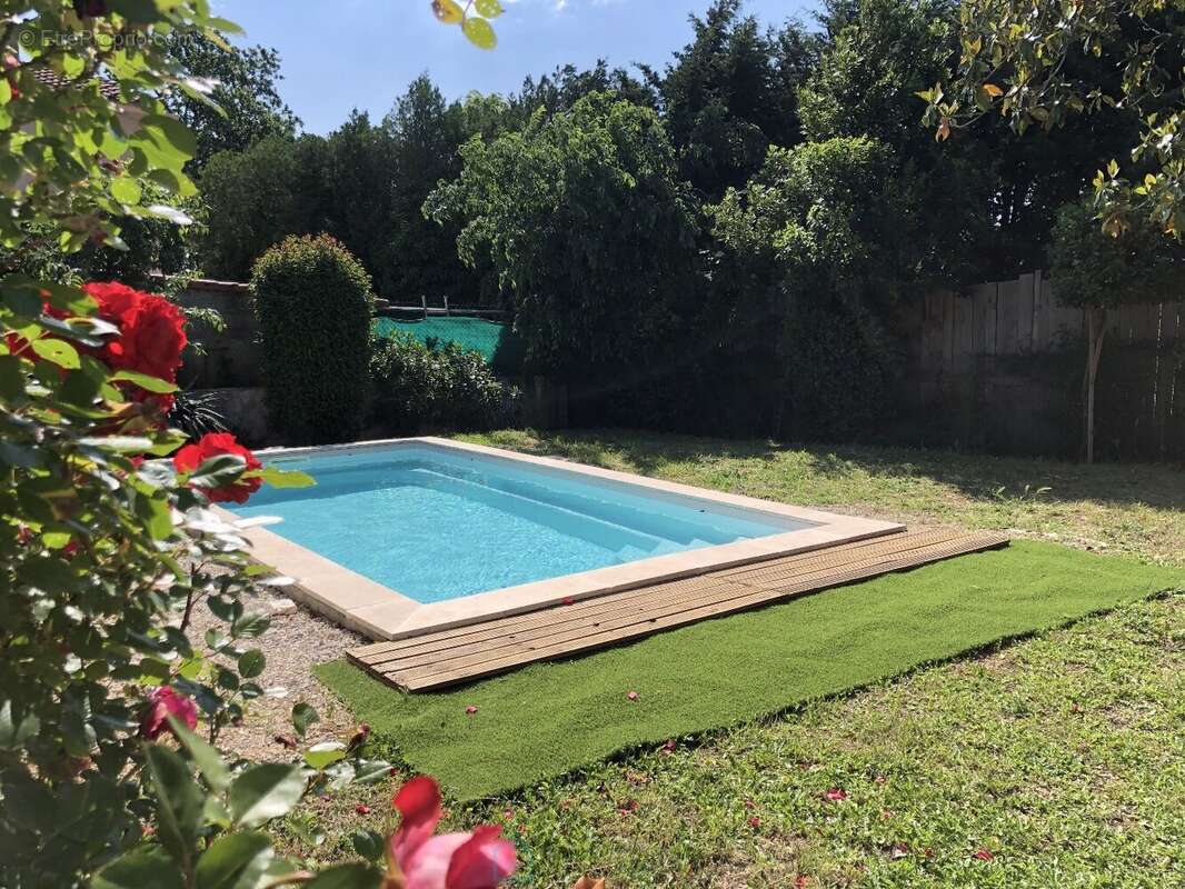 Villa dans un quartier résidentiel recherché - photo 4