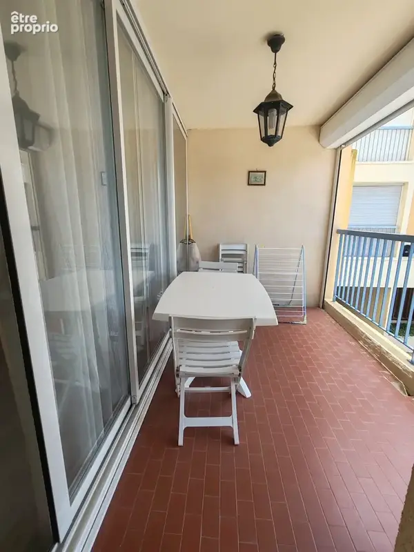 Appartement T2 cabine   Belle surface, lumineux et proche du port - photo 2
