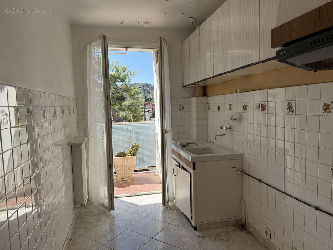 Appartement à MARSEILLE-9E