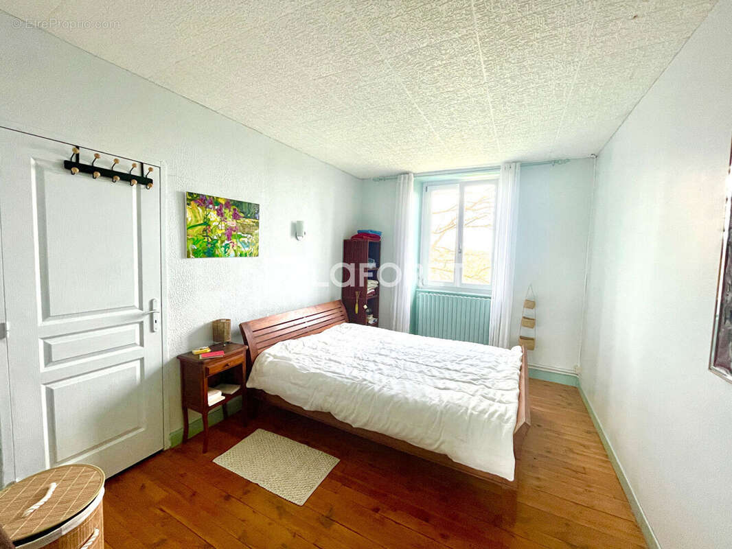 Maison à SAUVETERRE-DE-ROUERGUE