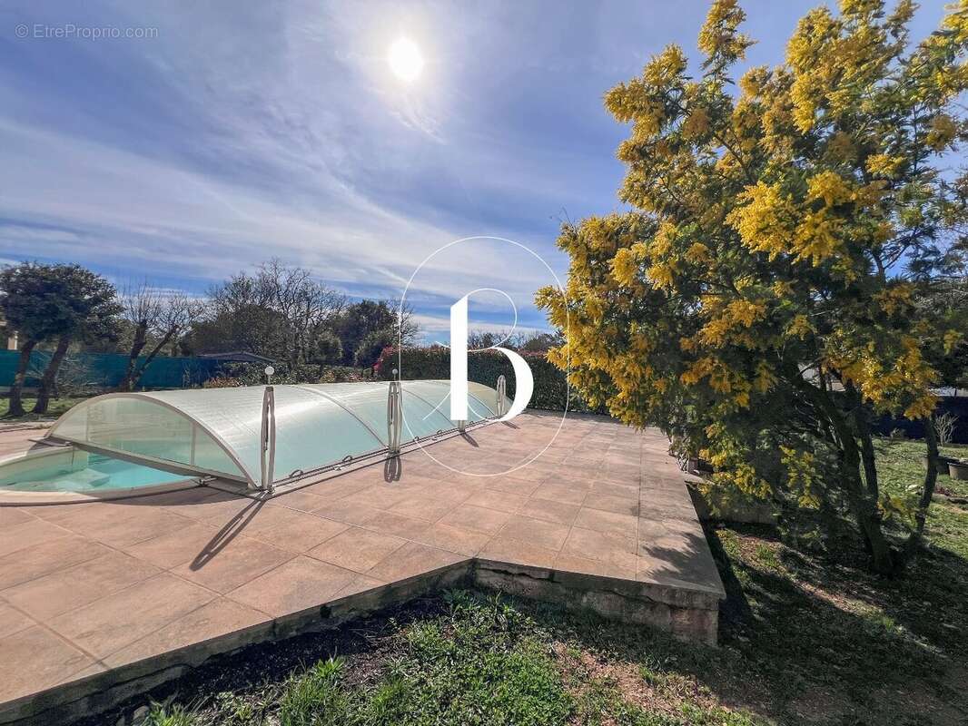 Maison à MEJANNES-LE-CLAP