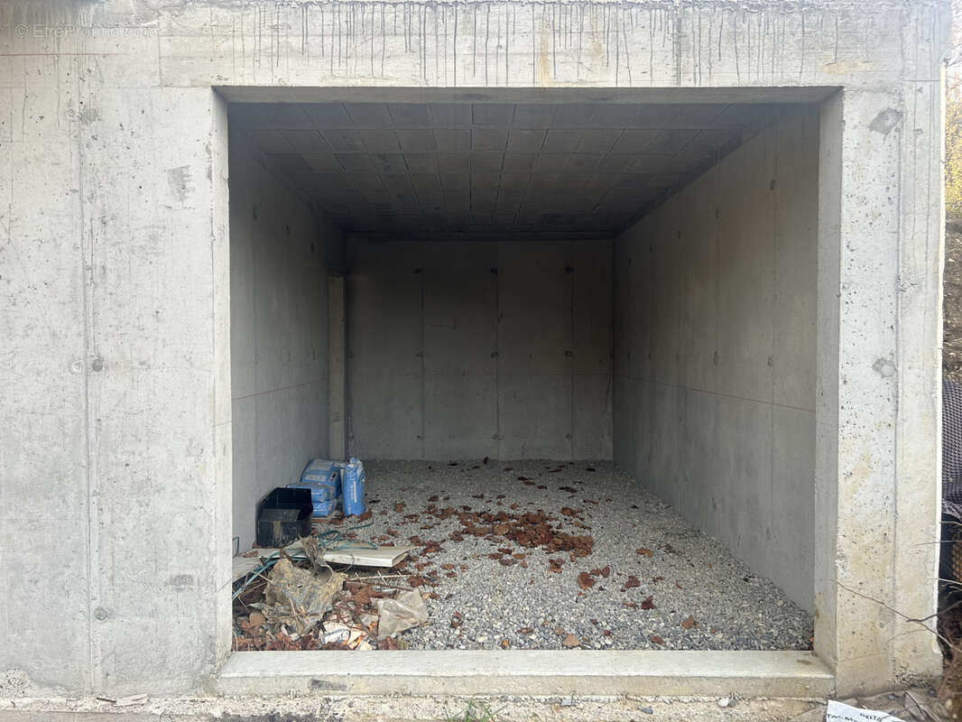 Maison à COLLONGES-SOUS-SALEVE