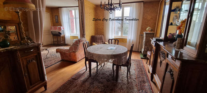 Maison à REMONCOURT