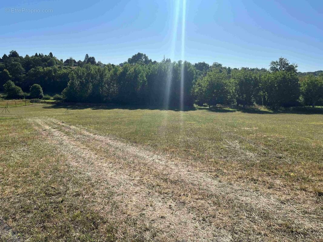 Terrain à CAHORS