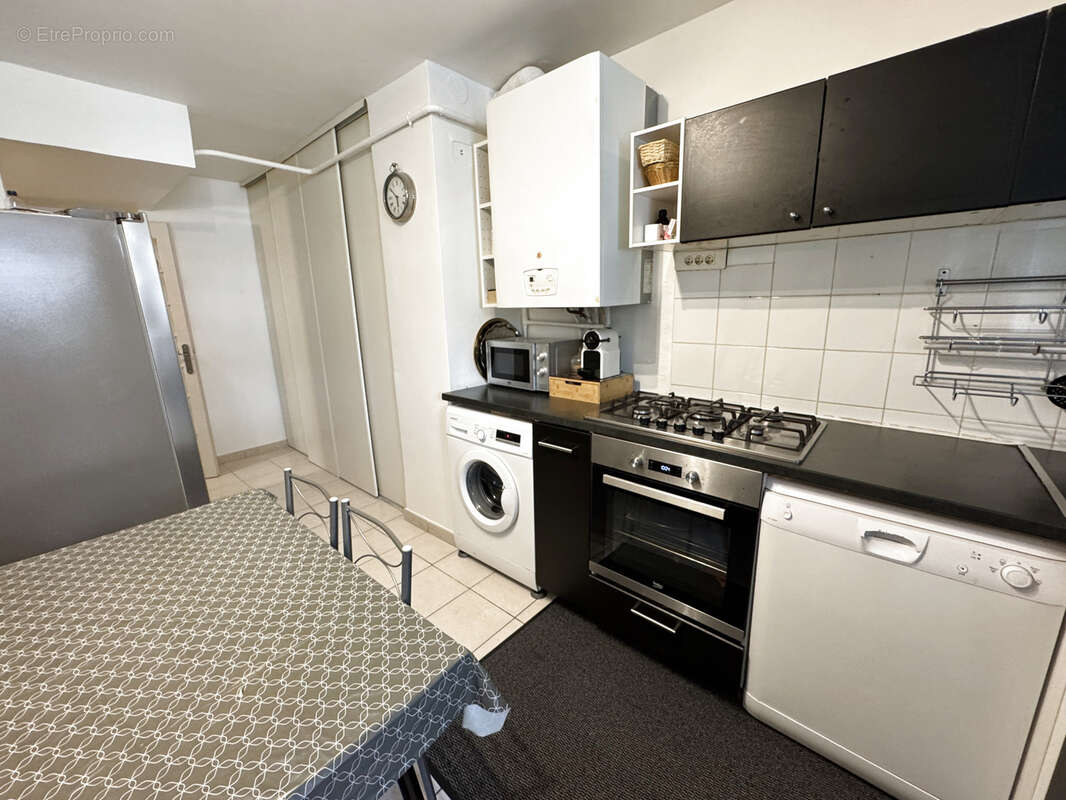 Appartement à MARSEILLE-9E