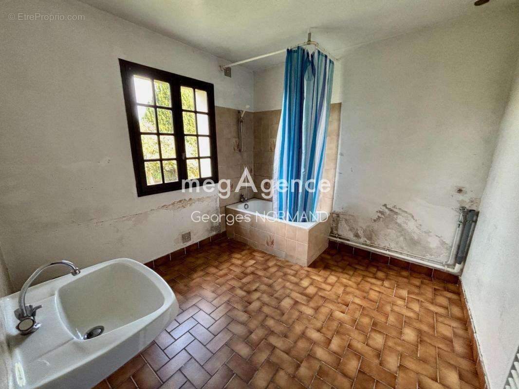 Maison à SAINT-OVIN