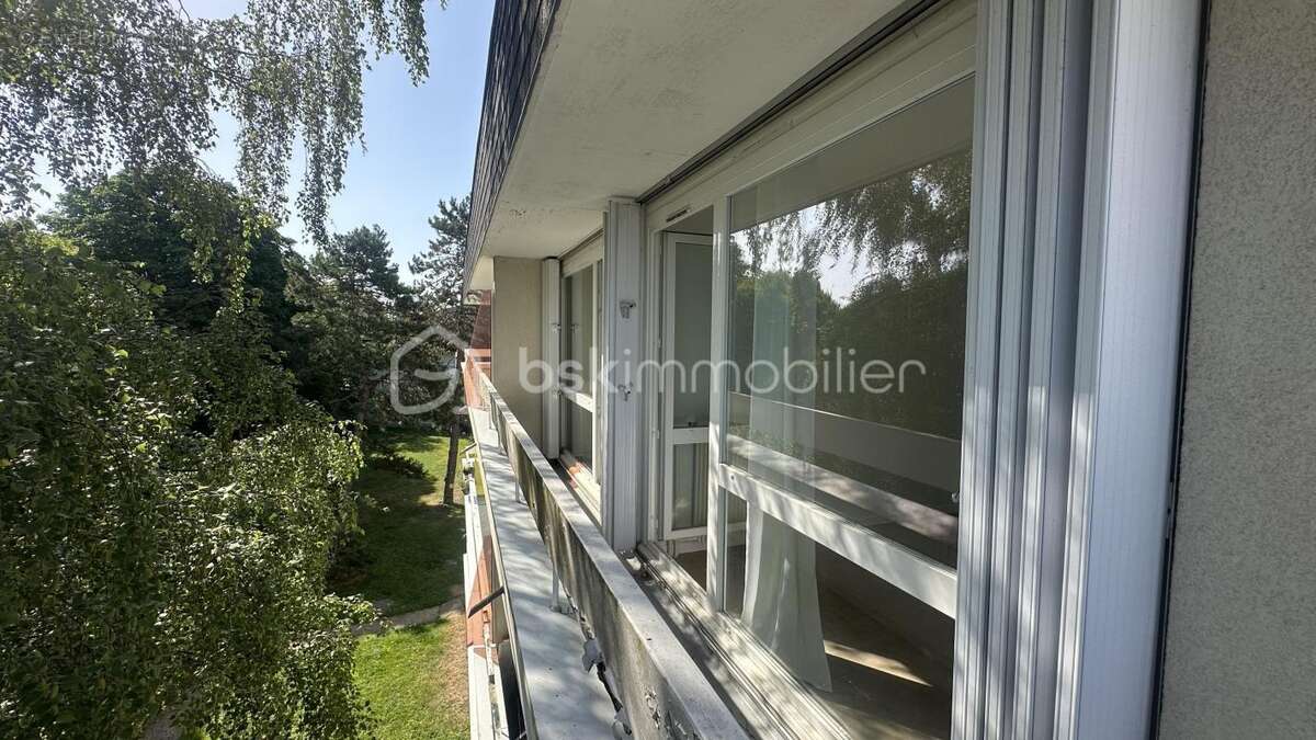 Appartement à LES ESSARTS-LE-ROI