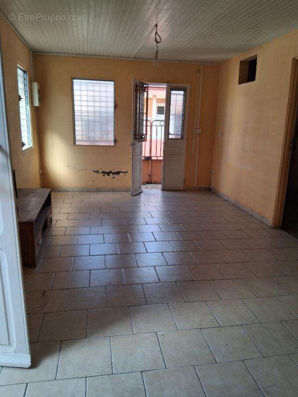 Maison à FORT-DE-FRANCE