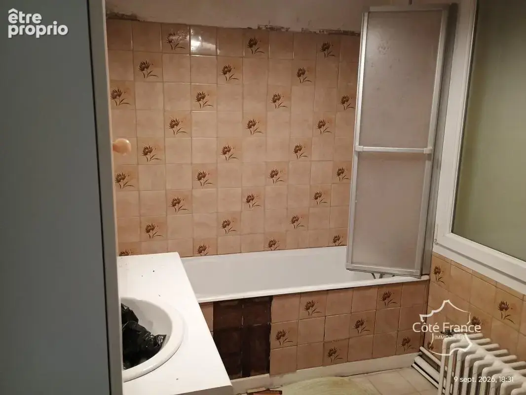 Maison idéalement située, beaux volumes - photo 17