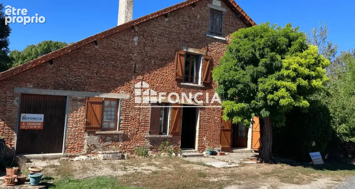 Photo Maison à Chassiecq au prix de 57 143€