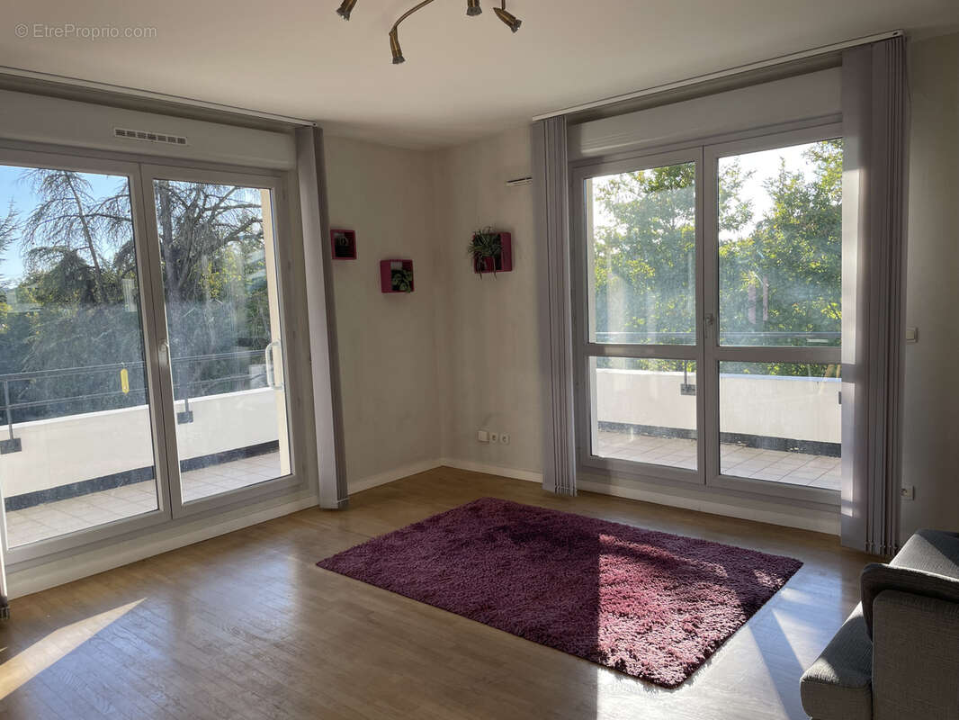 Appartement à SAINT-OUEN-L'AUMONE