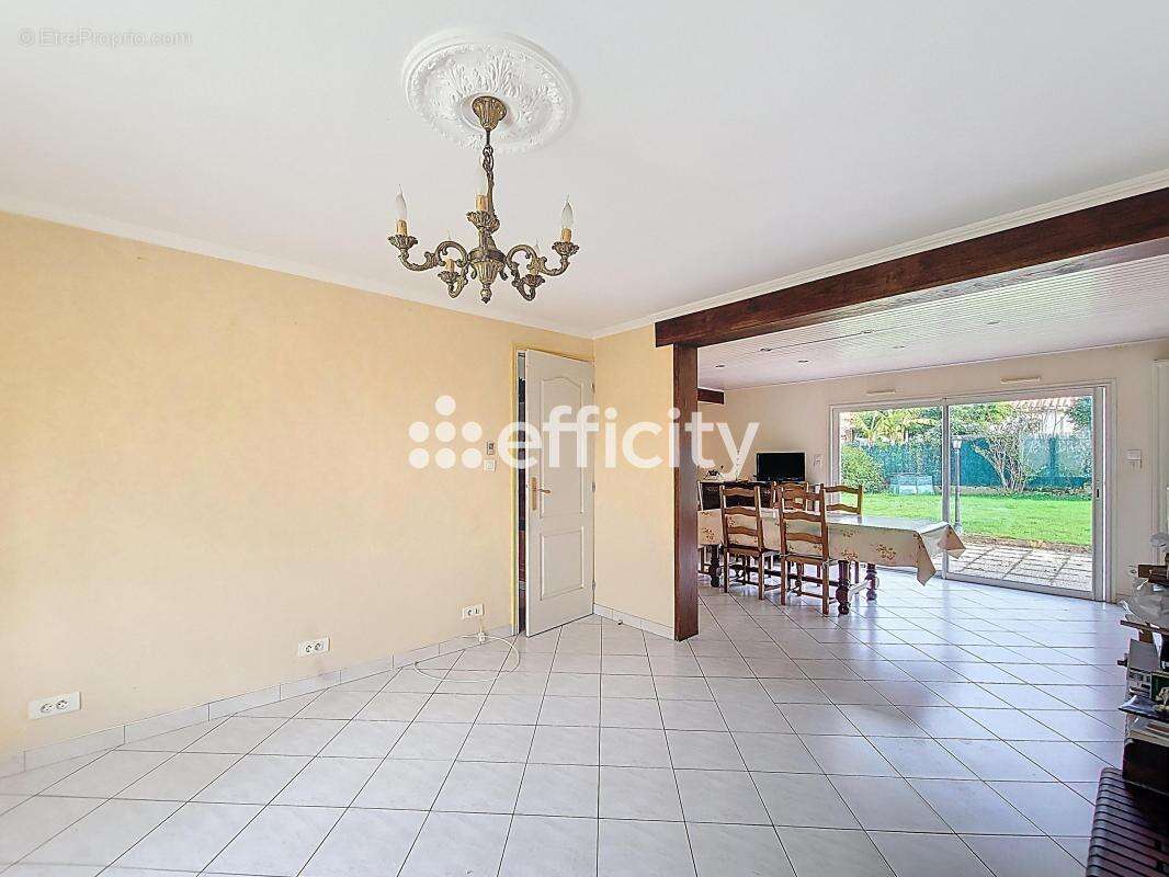 Maison à MOUILLERON-LE-CAPTIF