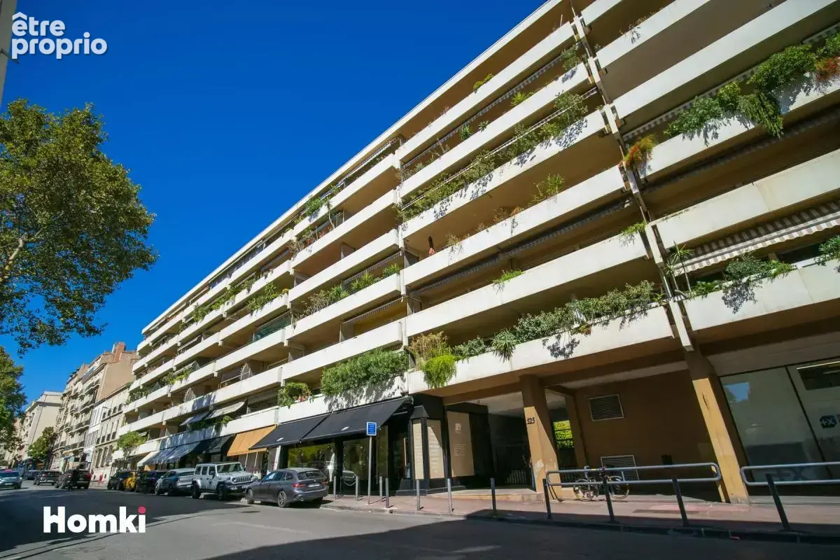 Appartement à MARSEILLE-8E