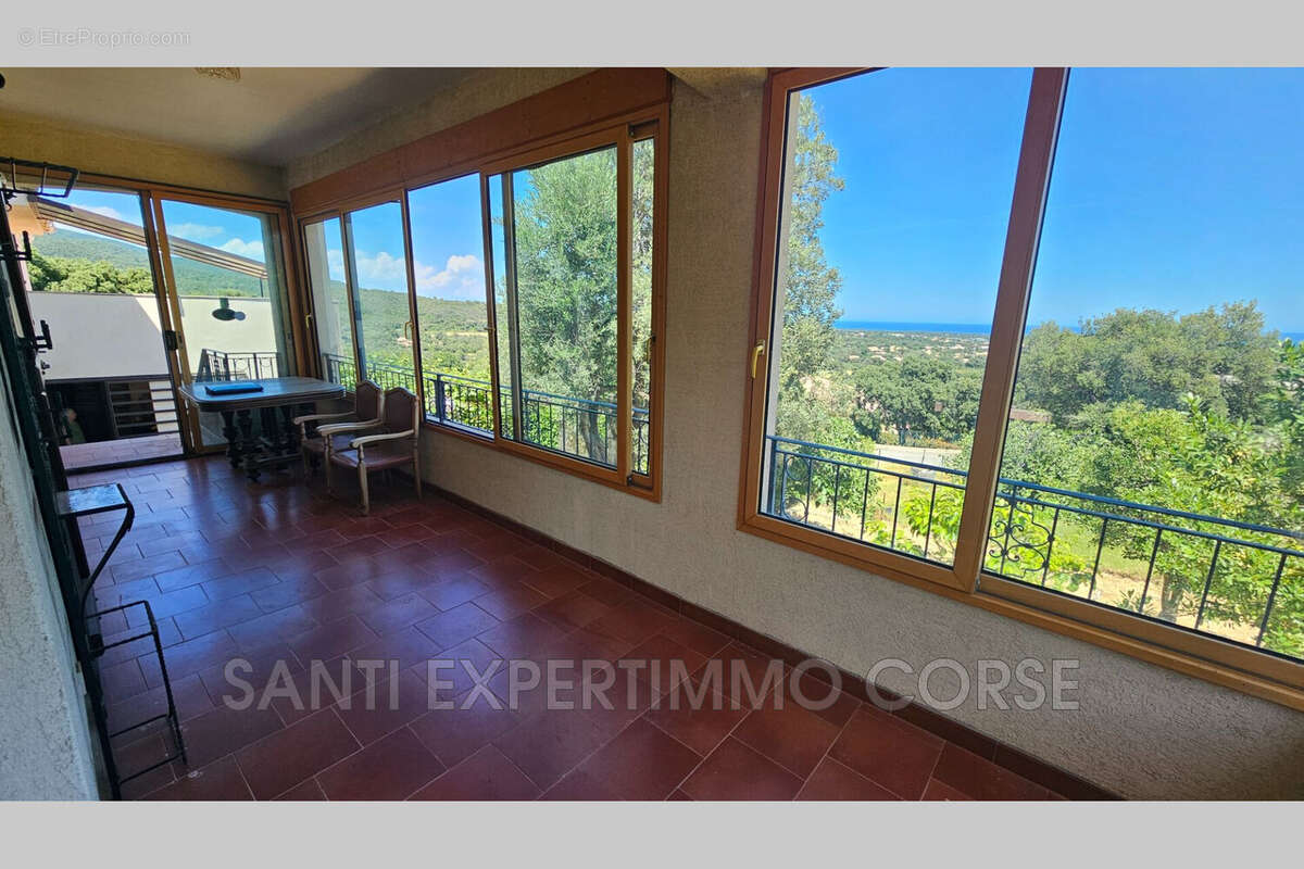 Maison 120 m² à Solaro  - photo 4