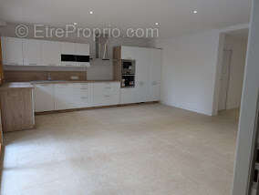 Commerce à MARSEILLE-5E