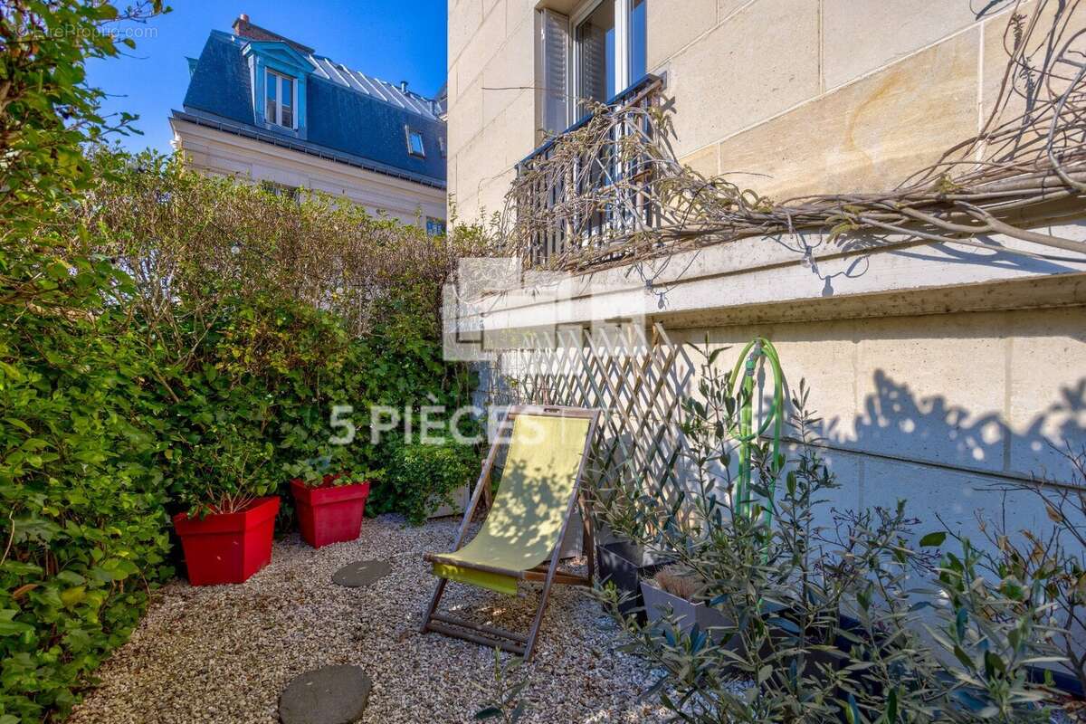 Appartement à VERSAILLES