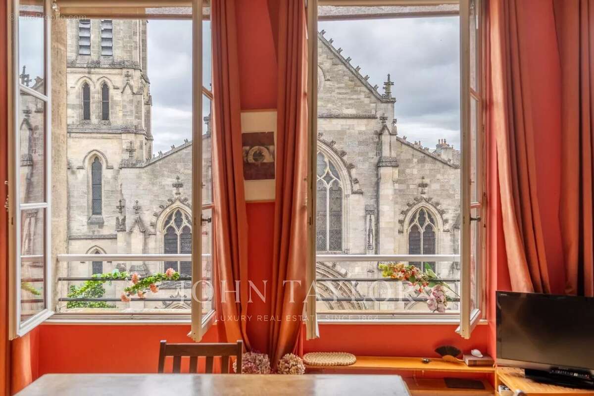 Appartement à BORDEAUX