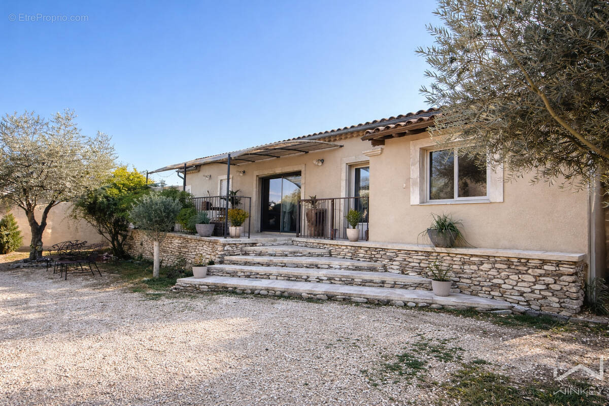 Maison à BIDON