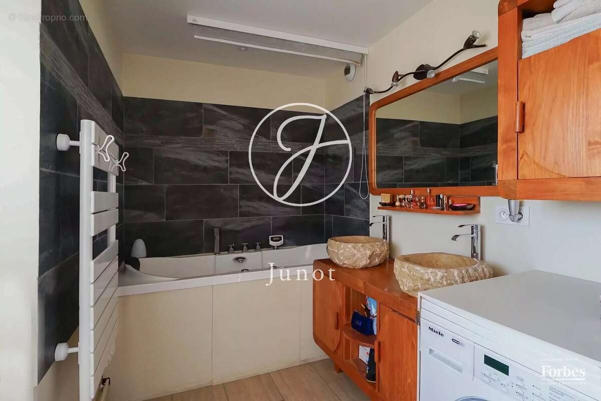 Appartement à PARIS-6E