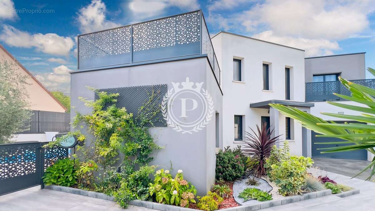 Maison à MONTIGNY-LES-CORMEILLES