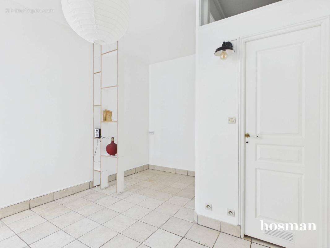 Idéal investissement ou pied-à-terre ! Studio au calme avec terrasse privative - Rue De Rome, Paris - photo 3
