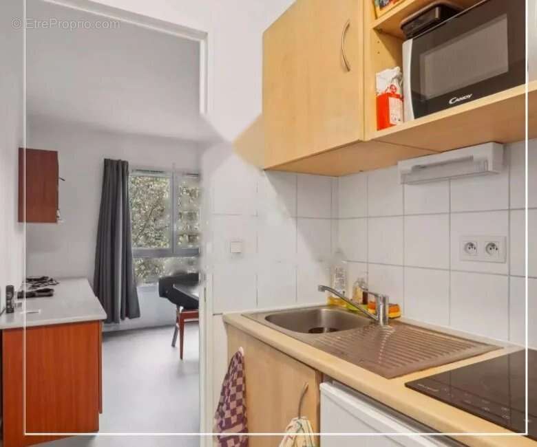 Appartement à PARIS-14E