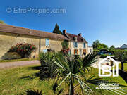 Maison à MERY-CORBON