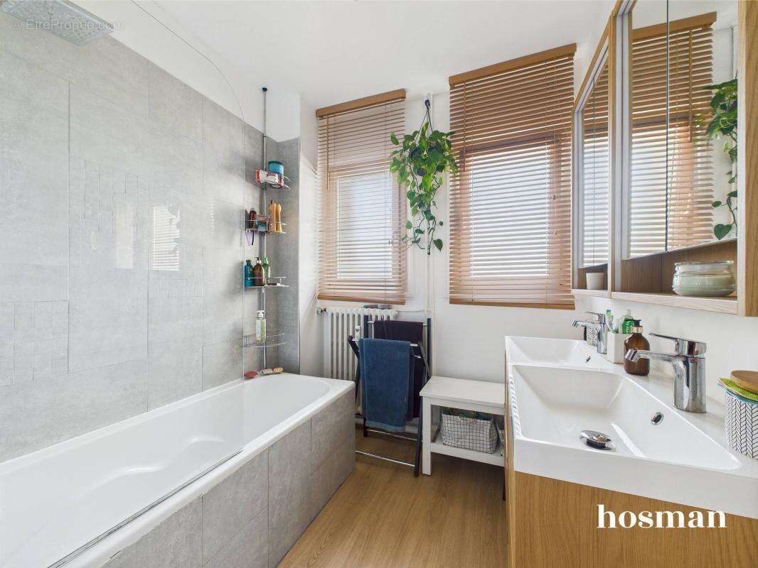 Appartement à TASSIN-LA-DEMI-LUNE