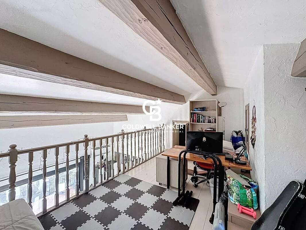 Maison à PUGET-SUR-ARGENS