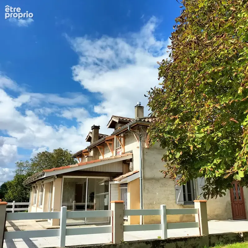 Maison à SARAMON