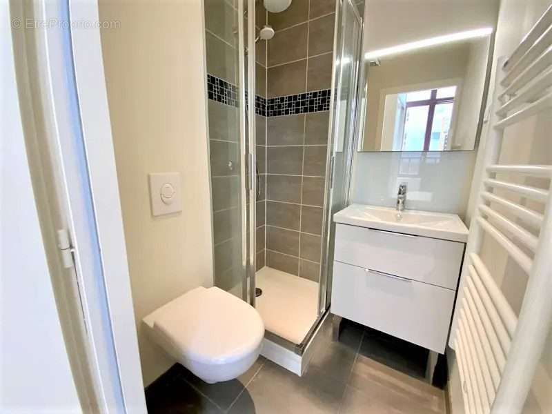 Appartement à PARIS-10E