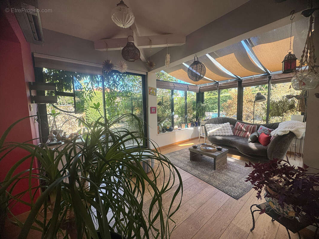 Rare au coeur de Francheville le Haut maison 7 pièce(s) 211 m2 au calme - photo 11
