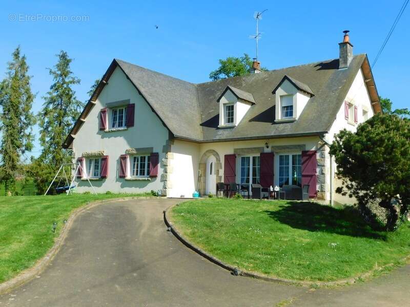 Maison à LA CHAPELLE-JANSON