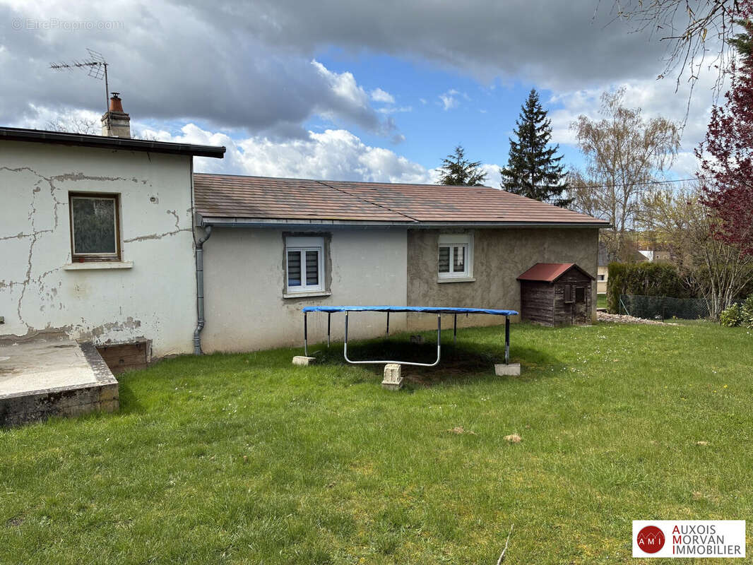 Maison à PRECY-SOUS-THIL