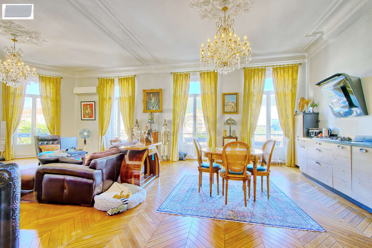 Appartement à TOULON