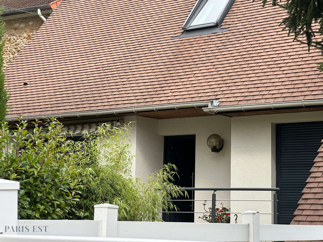 Maison à NEUILLY-PLAISANCE