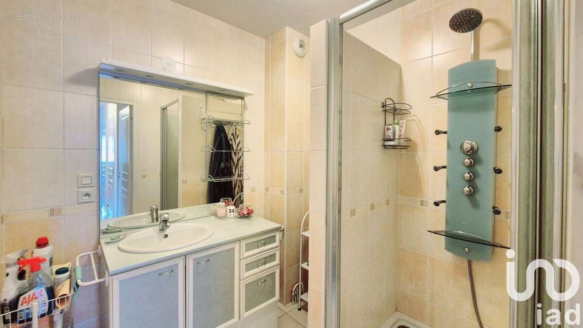 Photo 3 - Appartement à VEAUCHE