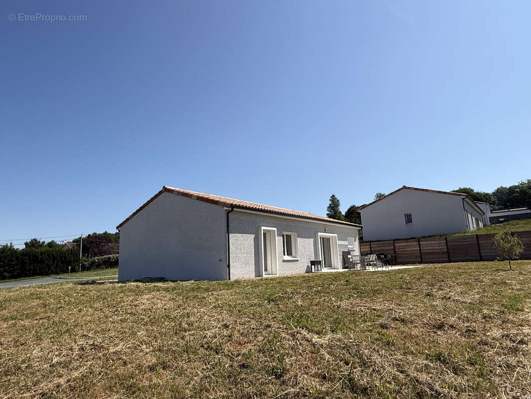 Maison à CUNAC