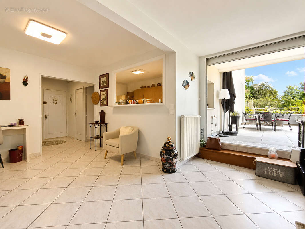Appartement à VAUX-LE-PENIL