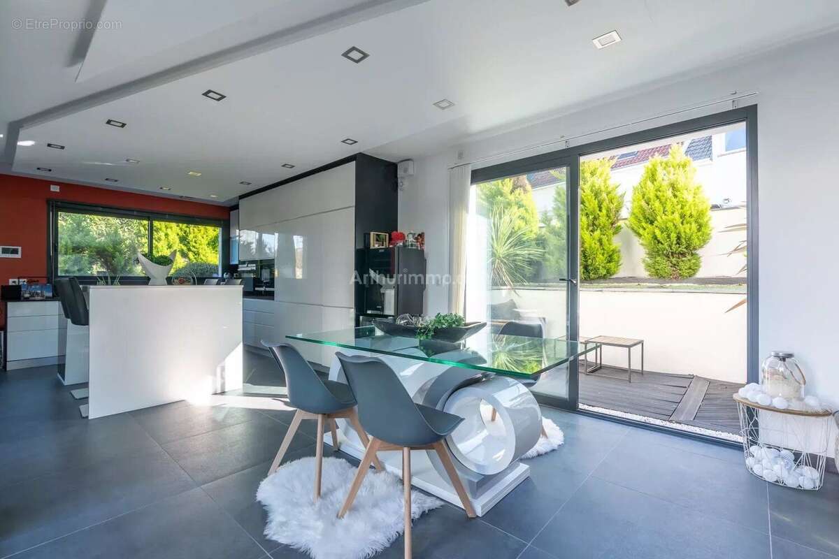 Maison à VILLEVAUDE