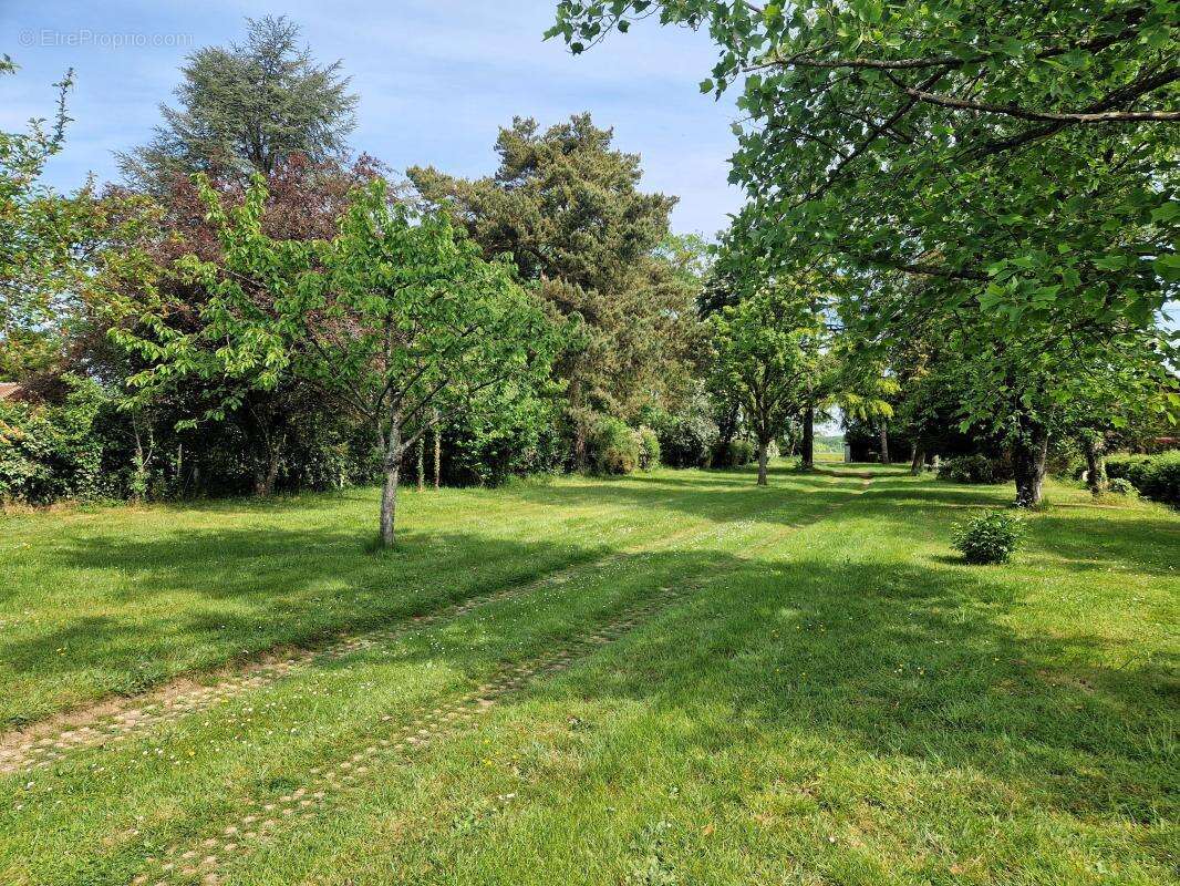 Maison À Vendre - Fontaine-sous-Jouy – Une parenthèse de nature aux portes de Pacy-sur-Eure et d'Évreux - photo 13