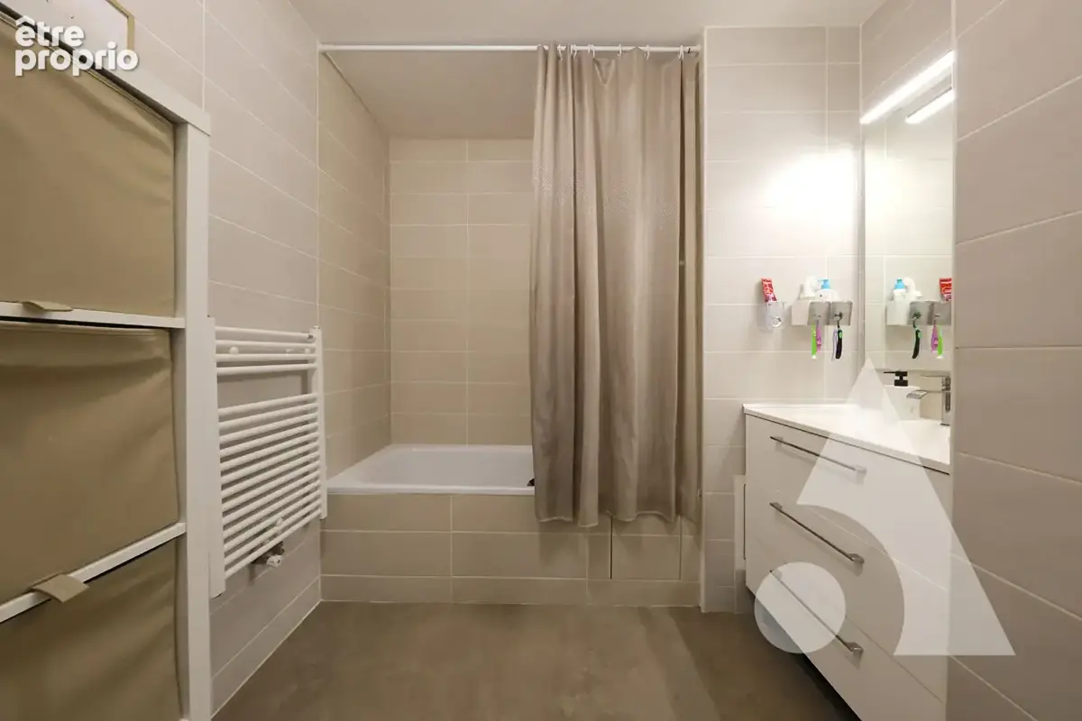 F4 avec 3 chambres, terrasse et parking privé - photo 8