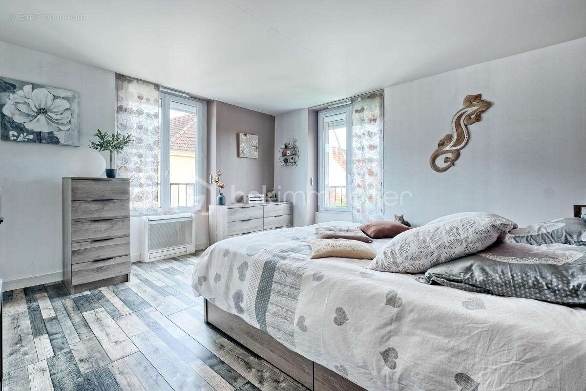 Maison à VILLEVAUDE