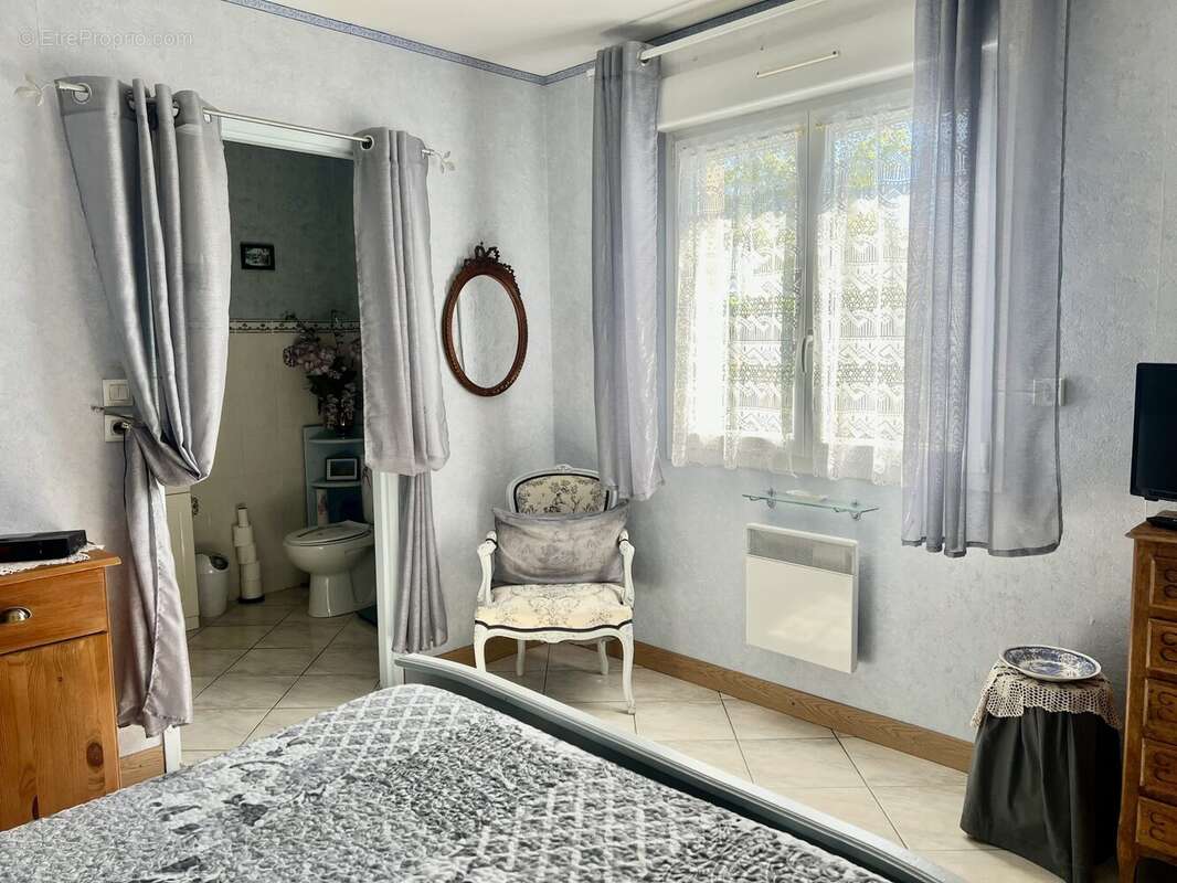 Maison à SAINT-MARTIN-DE-VILLEREAL