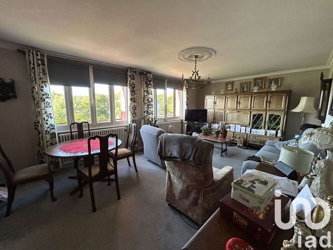 Photo 5 - Maison à GUILLAC