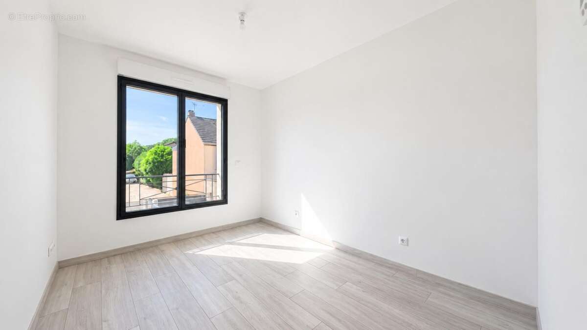 Maison 140 m² à Draveil  - photo 8