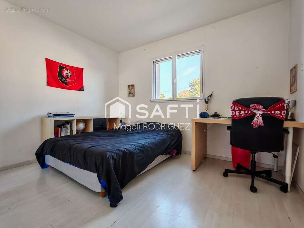 Photo 5 - Maison à ROUGE