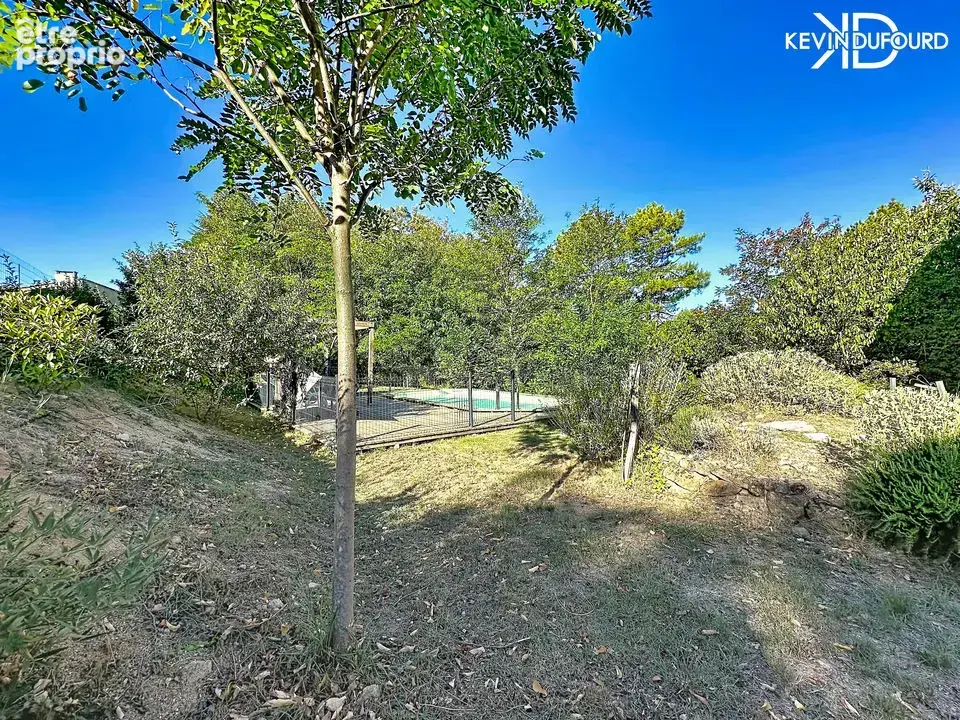 Maison de 135 m² sur un terrain de 6950m² à JOYEUSE - photo 20