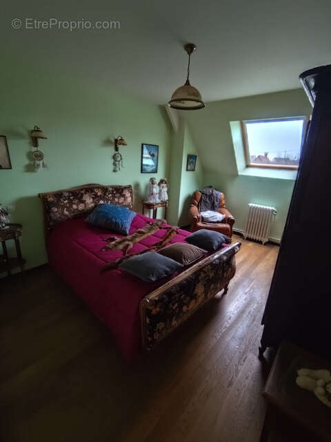 Maison à GREGES