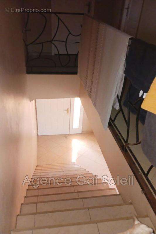 Maison à NISSAN-LEZ-ENSERUNE